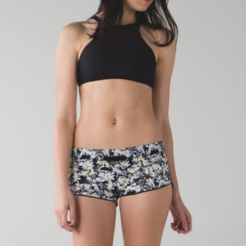 Lululemon Water: Reversible Surf Short - Picture 5 of 16